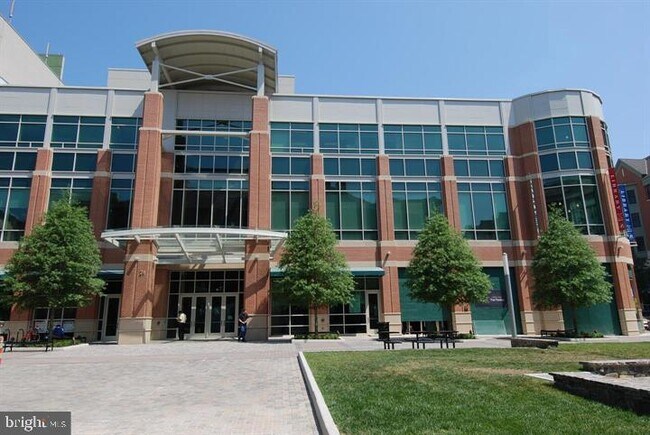 Building Photo - 464 Winding Rose Dr