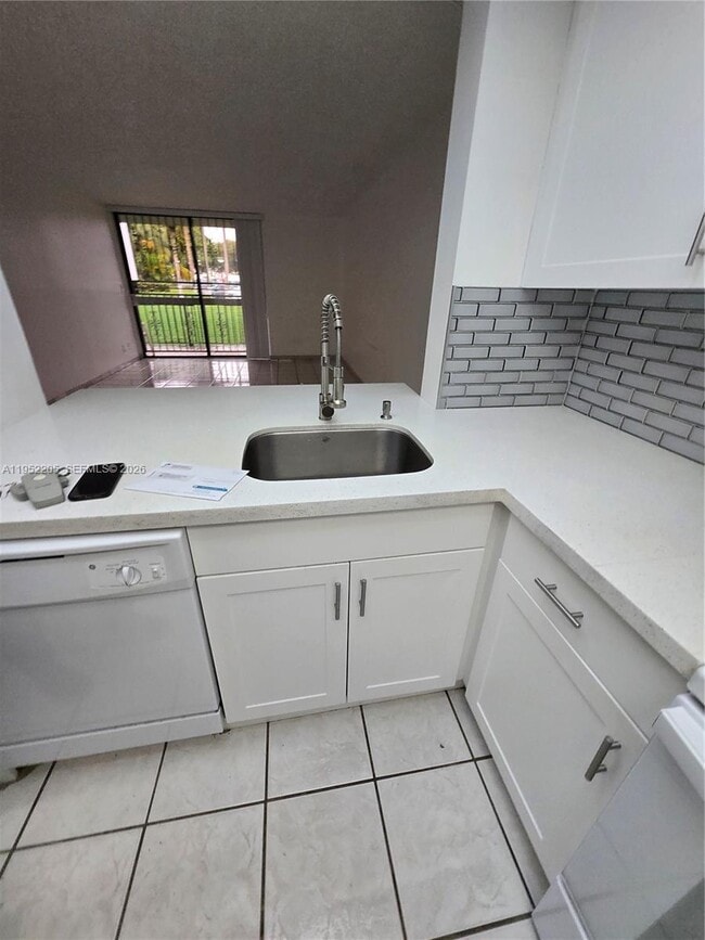 Building Photo - 12219 SW 14th Ln