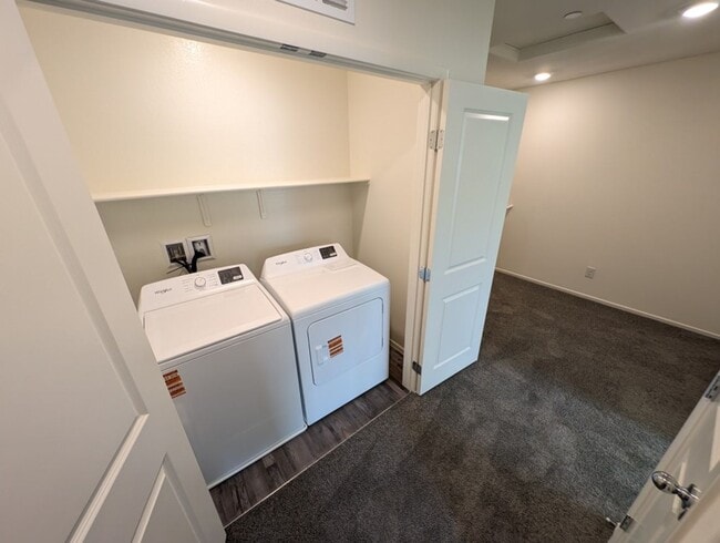 Building Photo - 5018 Sage Mesa Ave