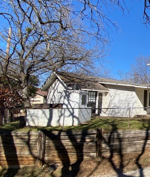 Building Photo - 215 Folly Beach Dr