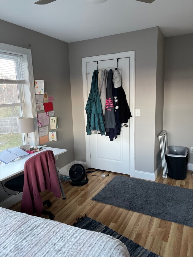 Building Photo - 763 S Aurora St