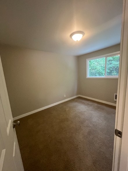 Building Photo - 12631 34th Ave S