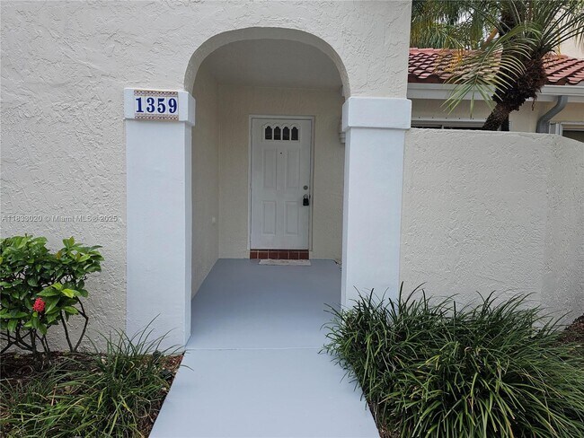 Building Photo - 1359 Springside Dr