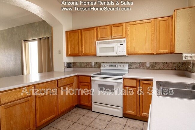 Building Photo - 9037 E Orchid Vine Dr