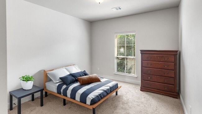 Building Photo - 17634 Hoods Ridge Dr
