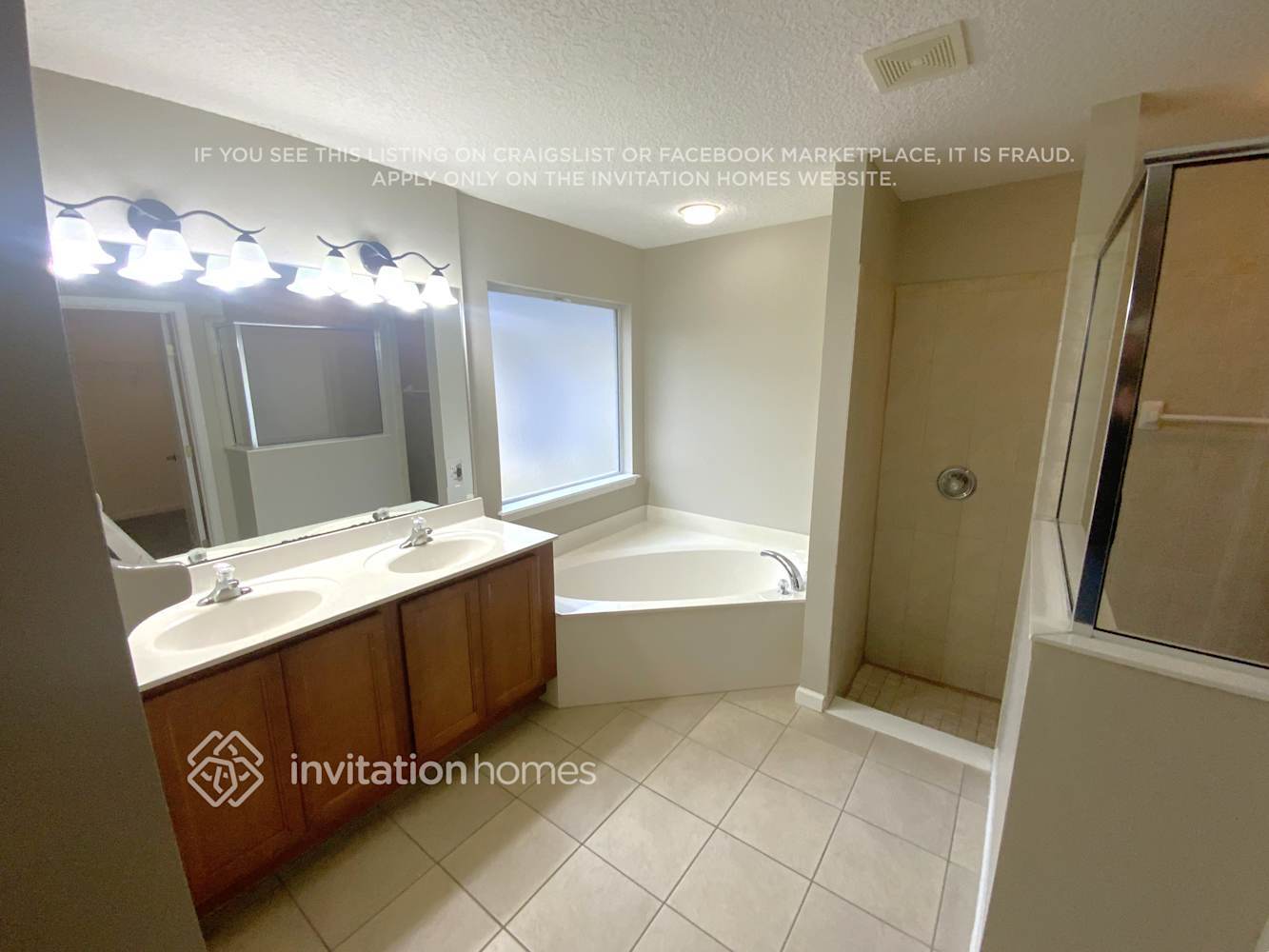 Building Photo - 3675 Blue Wing Ct