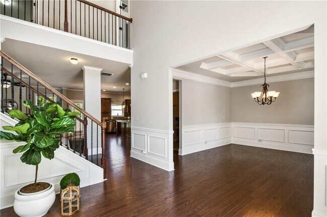 Building Photo - 6135 Formosa Ln