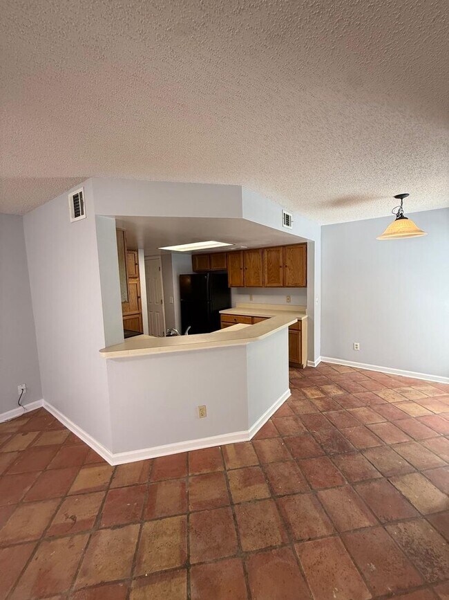 Building Photo - 1030 Knoll Wood Ct