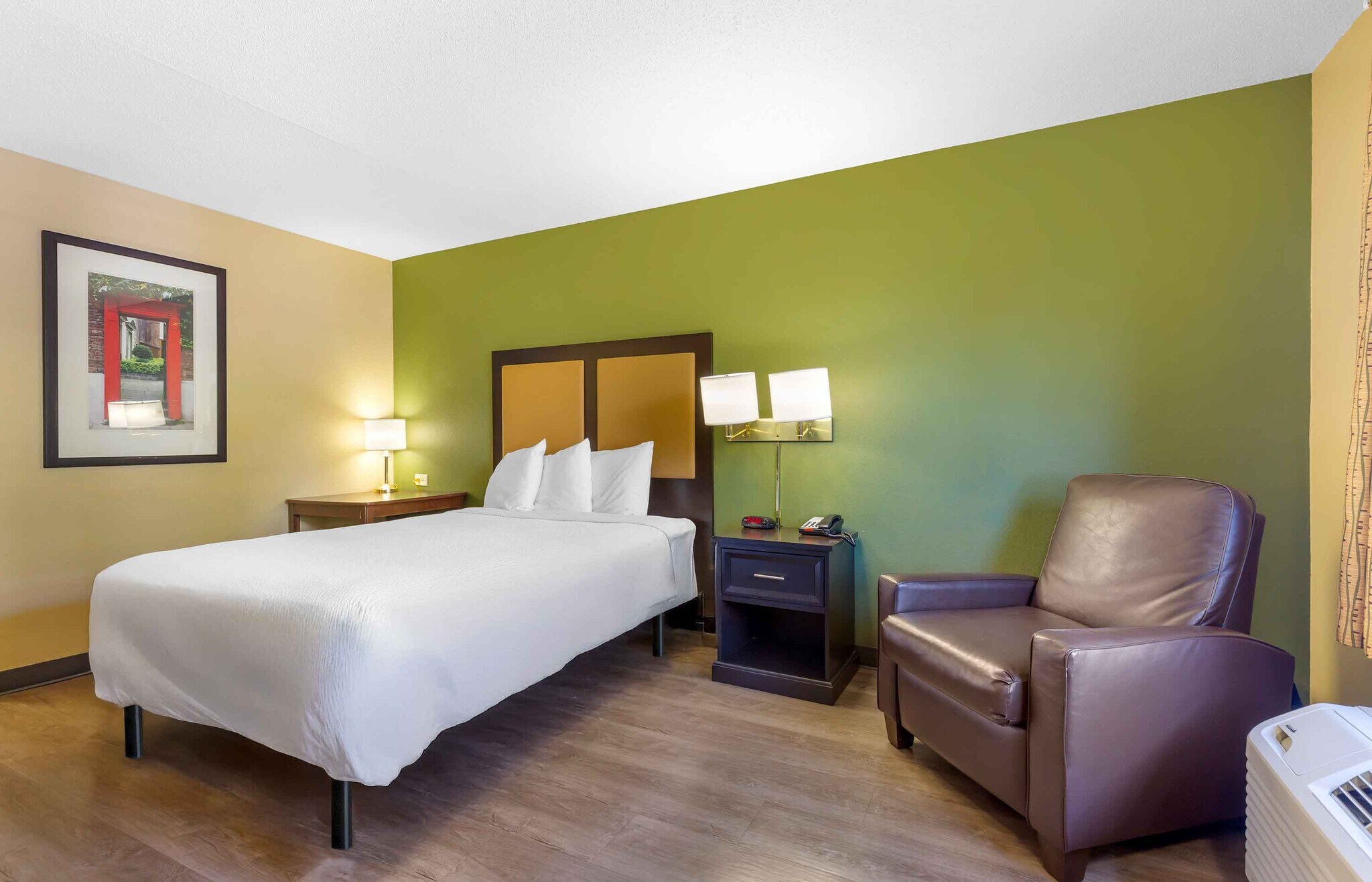 Building Photo - 52 4th Ave