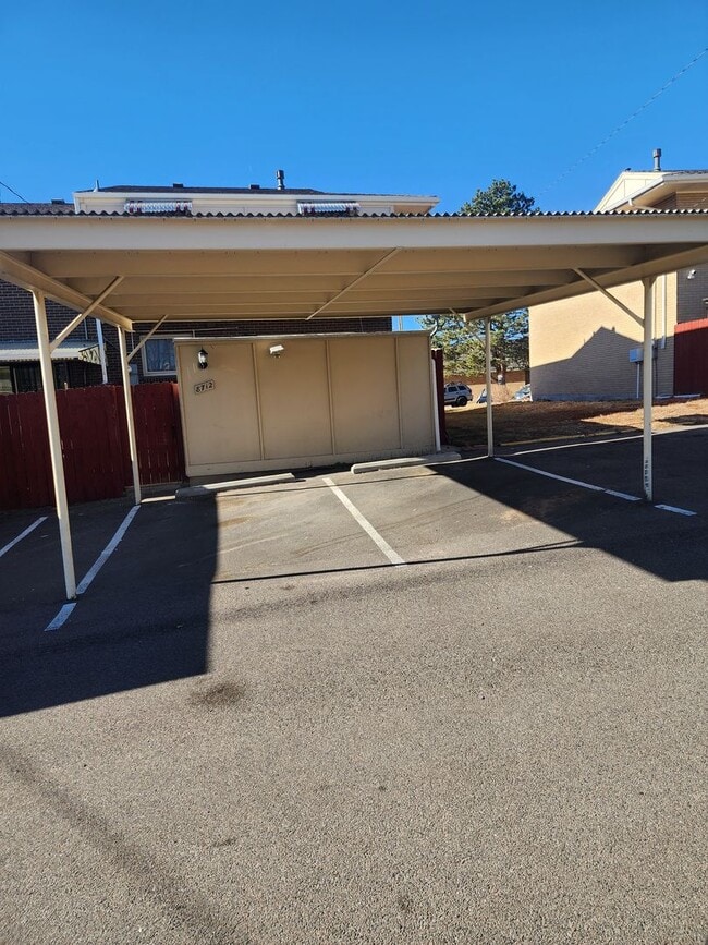 Building Photo - 8712 Mariposa St