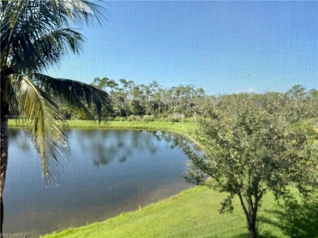 Building Photo - 9735 Acqua Ct