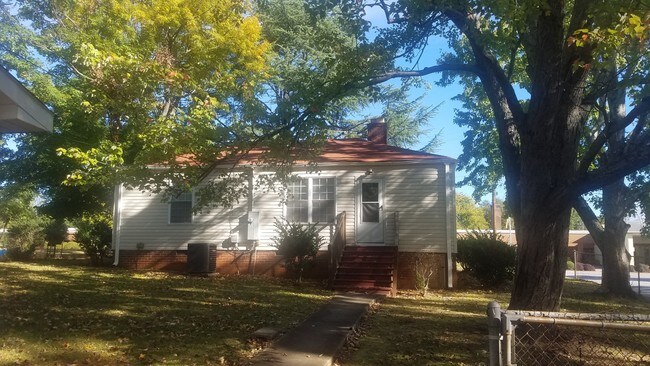 Primary Photo - 296 Crescent Ave