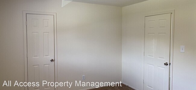 Building Photo - 3 br, 1.5 bath House - 156 Delmar Lane Unit A