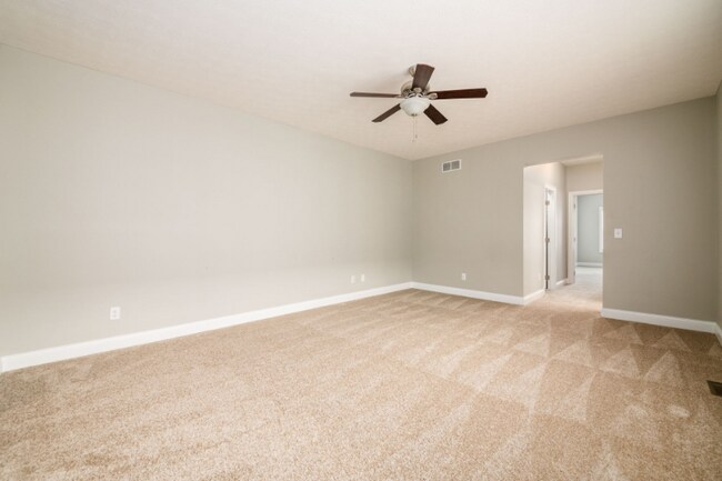 Building Photo - 4184 Hobbs Landing Dr W