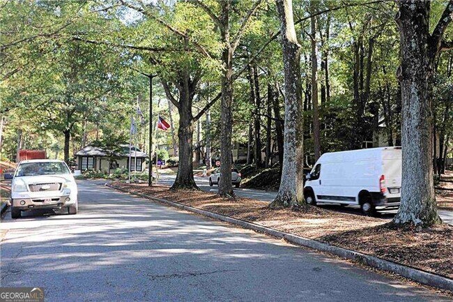 Building Photo - 141 Elysian Way NW