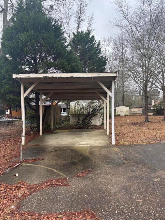 Building Photo - 232 Pinckney St