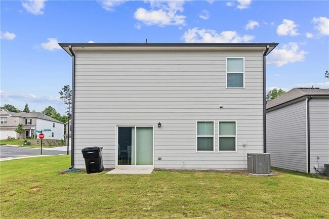 Building Photo - 10011 Deerhaven Pkwy