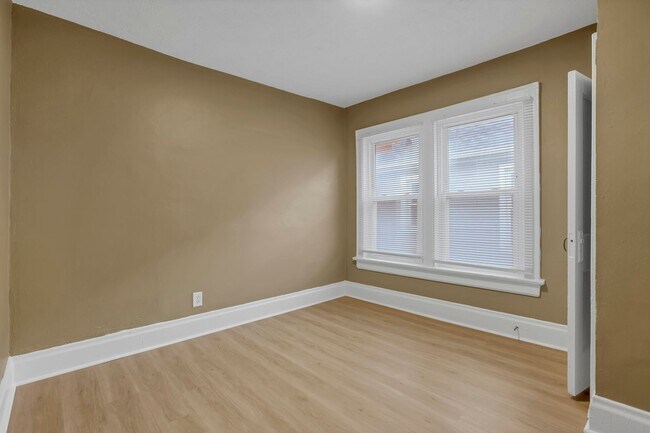Building Photo - 2545-2547 Sullivant Ave