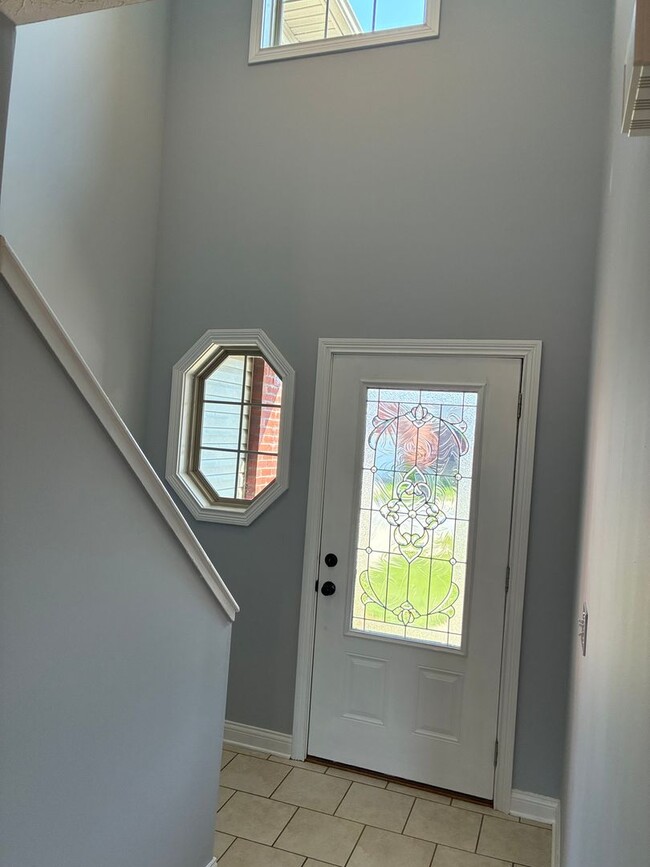 Building Photo - 137 Twin Lakes Dr