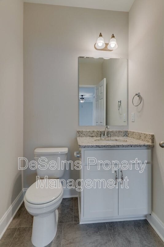 Building Photo - 127 Auxley Ct