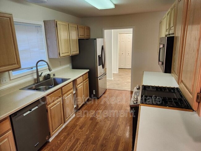 Building Photo - 9321 Noblewood St