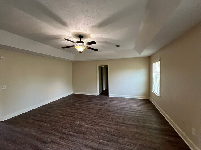 Building Photo - 1247 Cottage Pointe Ct