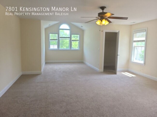 Building Photo - 7801 Kensington Manor Ln