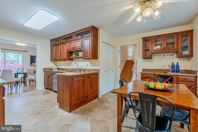 Building Photo - 8717 Higdon Dr