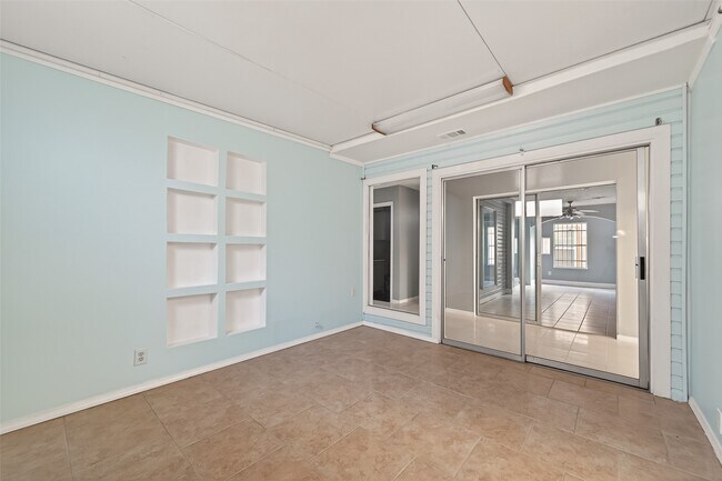 Building Photo - 4410 Wildacres Dr