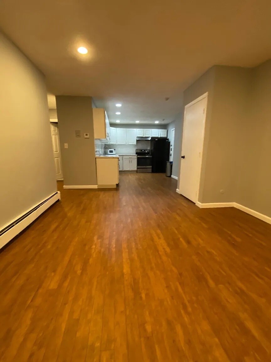 Building Photo - 45 McCoba St