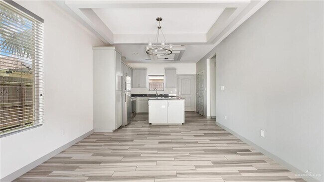 Building Photo - 18 Taxco Ct