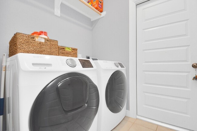 Building Photo - 5534 Lady Lyle Wy