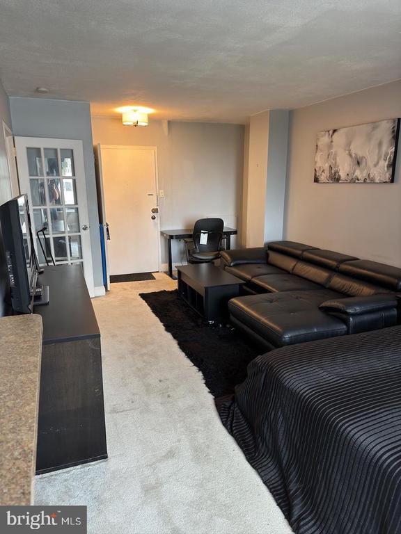 Building Photo - 1021 Arlington Blvd