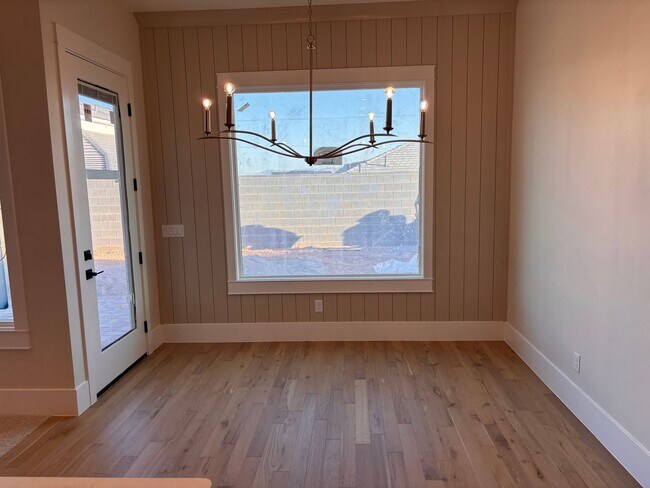 Building Photo - Brand New 4 bed 3 bath home in Desert Canyons