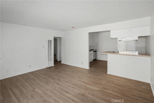 Building Photo - 1010 E 32nd St