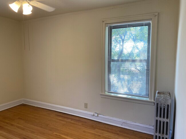 Building Photo - 8201 S Michigan Avenue