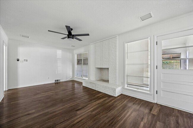 Building Photo - 3844 Marston Rd