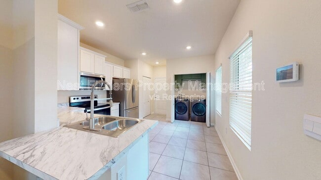 Building Photo - 7623 Legacy Trl