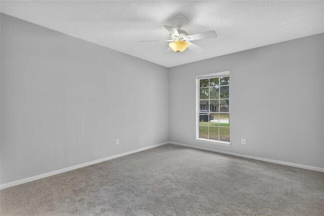 Building Photo - 3022 Birch Creek Dr