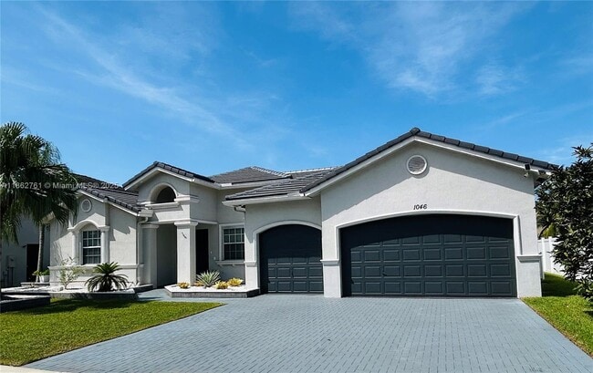 Primary Photo - 1046 SW 159th Way