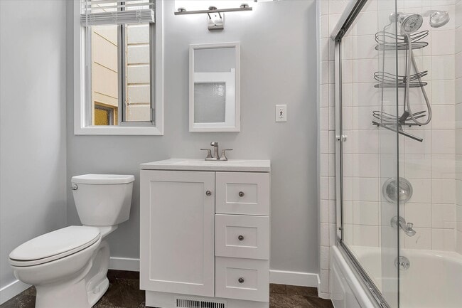 Building Photo - 785 Athens St