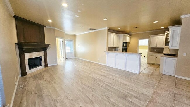 Building Photo - 17205 Cedar Dr