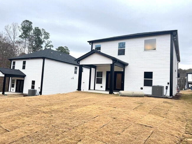 Building Photo - 5 Bedroom Single Family for Sale close to ...