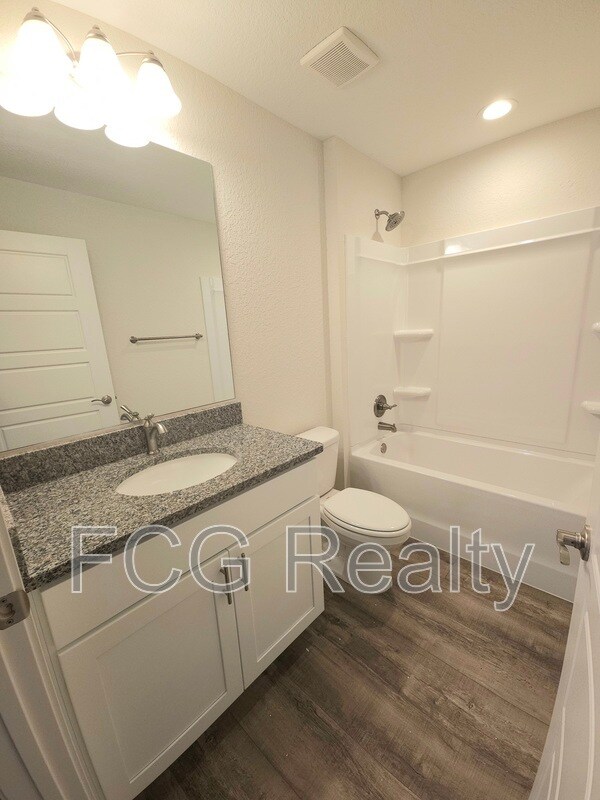 Building Photo - 10663 N Adler Dr