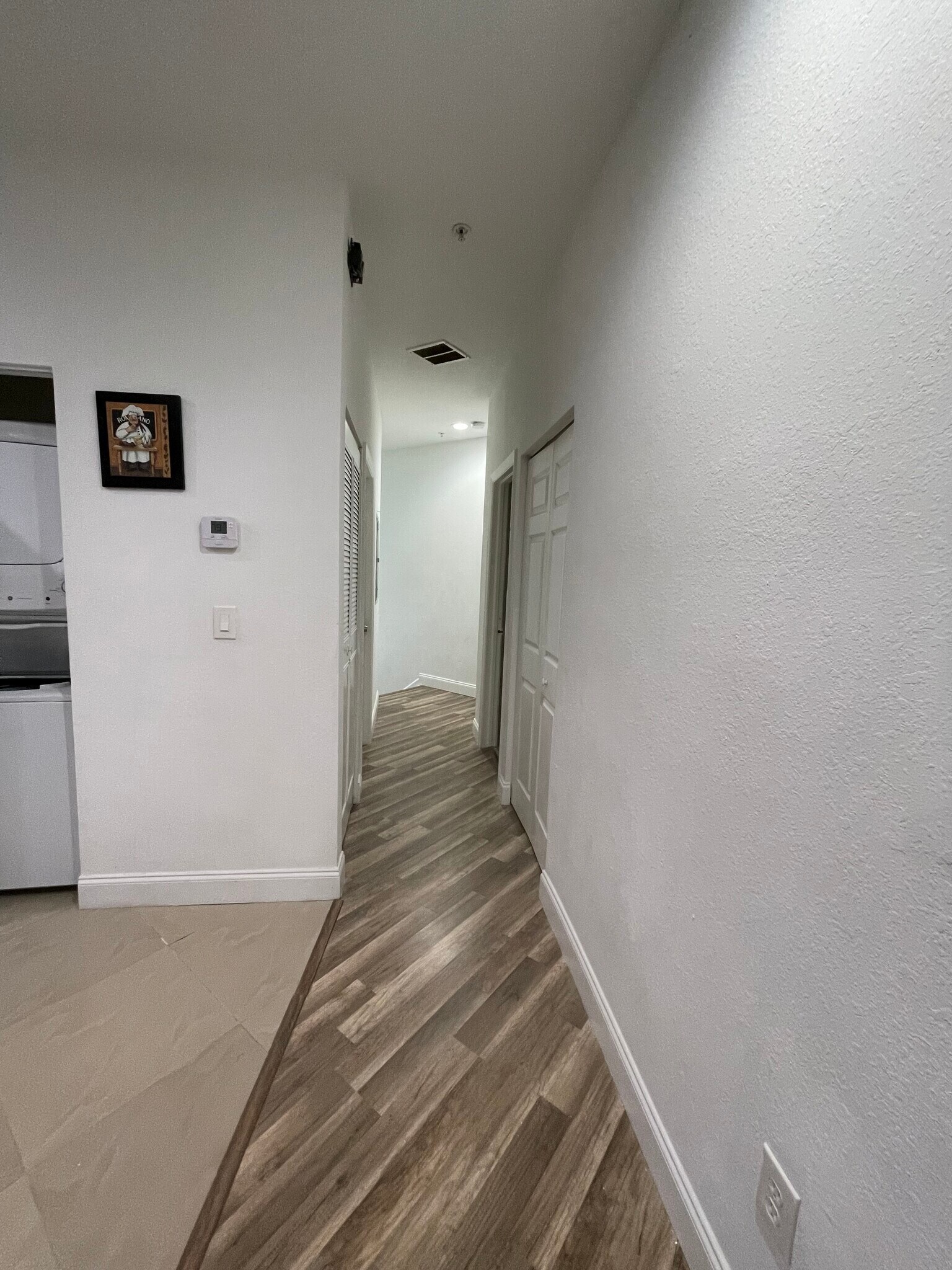 Building Photo - 1955 Marsh Harbor Dr