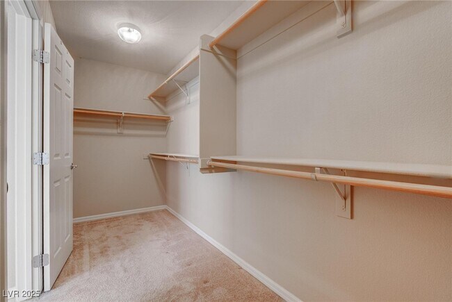 Building Photo - 953 Tafalla Ct