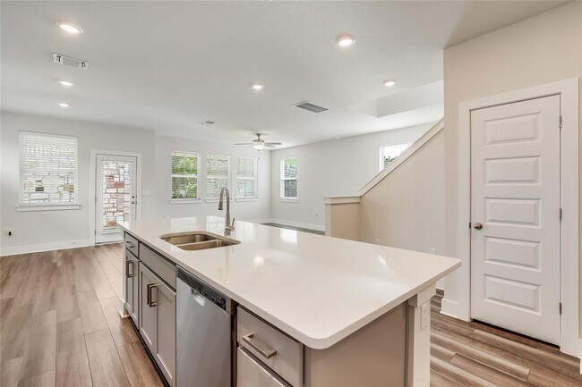 Building Photo - 7101 Terrazzo Cottage Ln