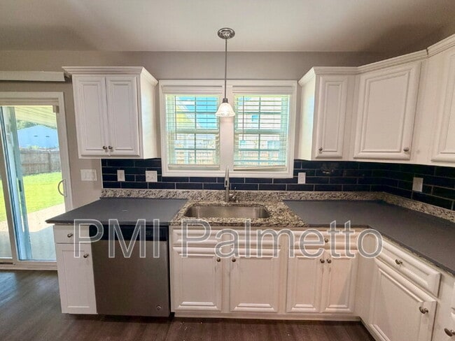 Building Photo - 226 Elsoma Dr