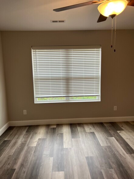 Building Photo - 3109 Rustic Charm Way