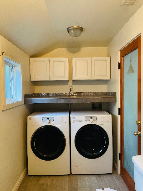 Building Photo - 1956 Phillips Way